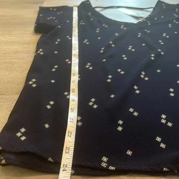 West Kai Avalynn Lattice Detail Blouse Navy NWT M - Picture 5 of 5